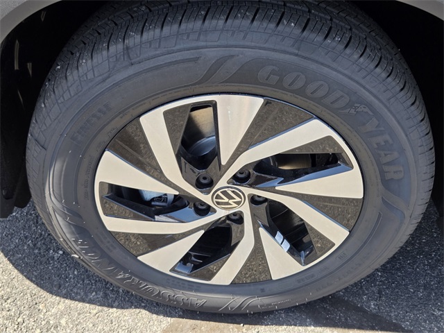 2025 Volkswagen Tiguan S photo 5