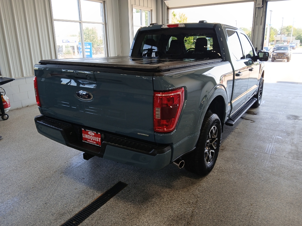 2023 Ford F-150 XLT photo 8