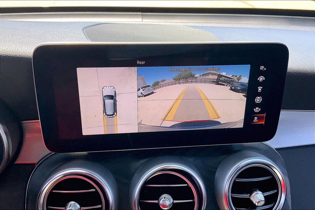 2022 Mercedes Benz GLC 300 photo 15