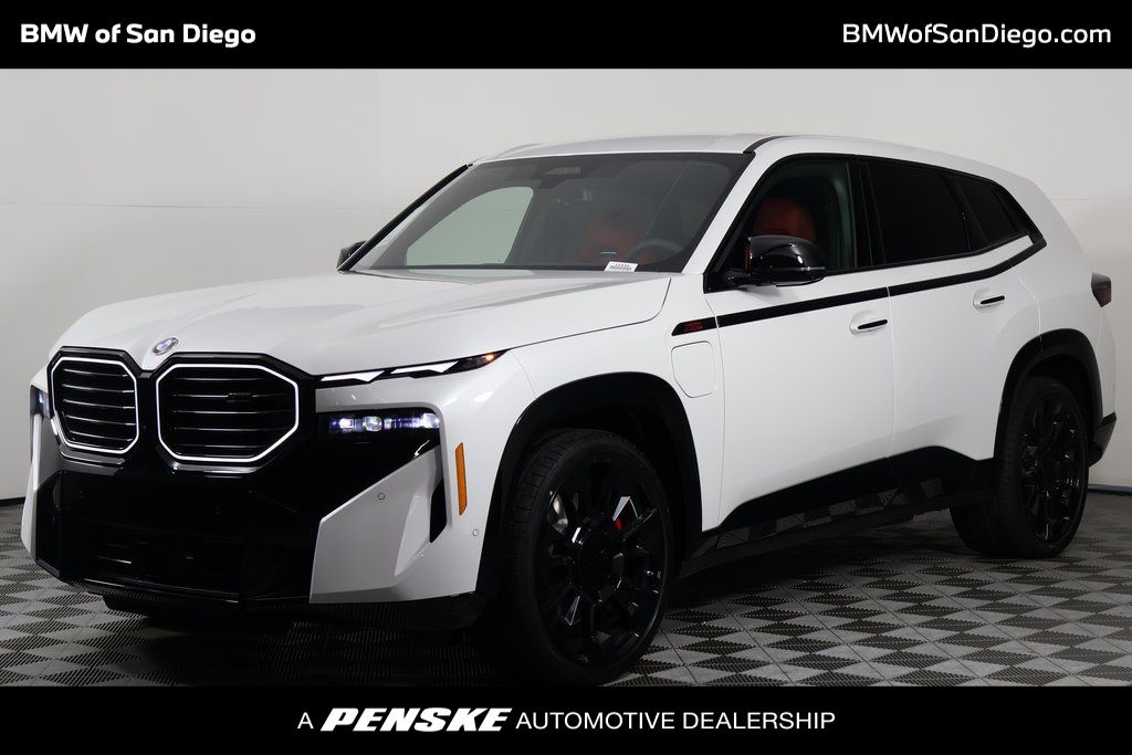 2026 BMW XM Base's photo