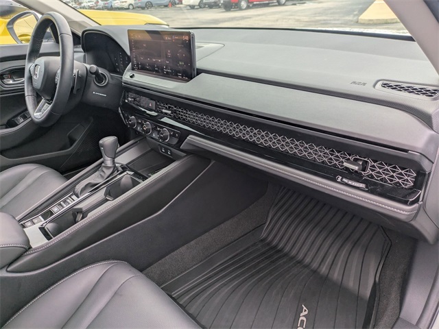2025 Honda Accord Hybrid Touring photo 24