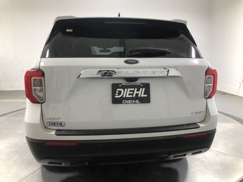 2021 Ford Explorer XLT Sport photo 4