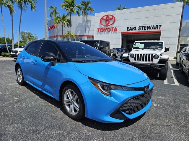 2022 Toyota Corolla SE photo 2