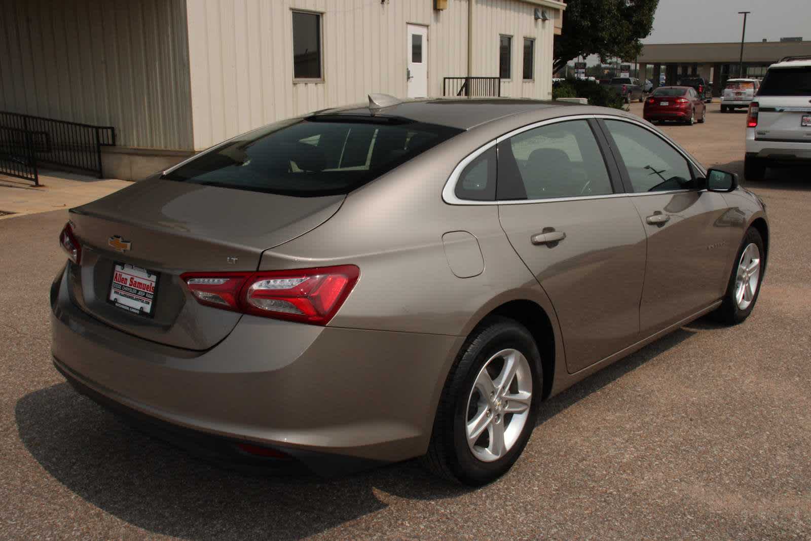 2022 Chevrolet Malibu photo 8