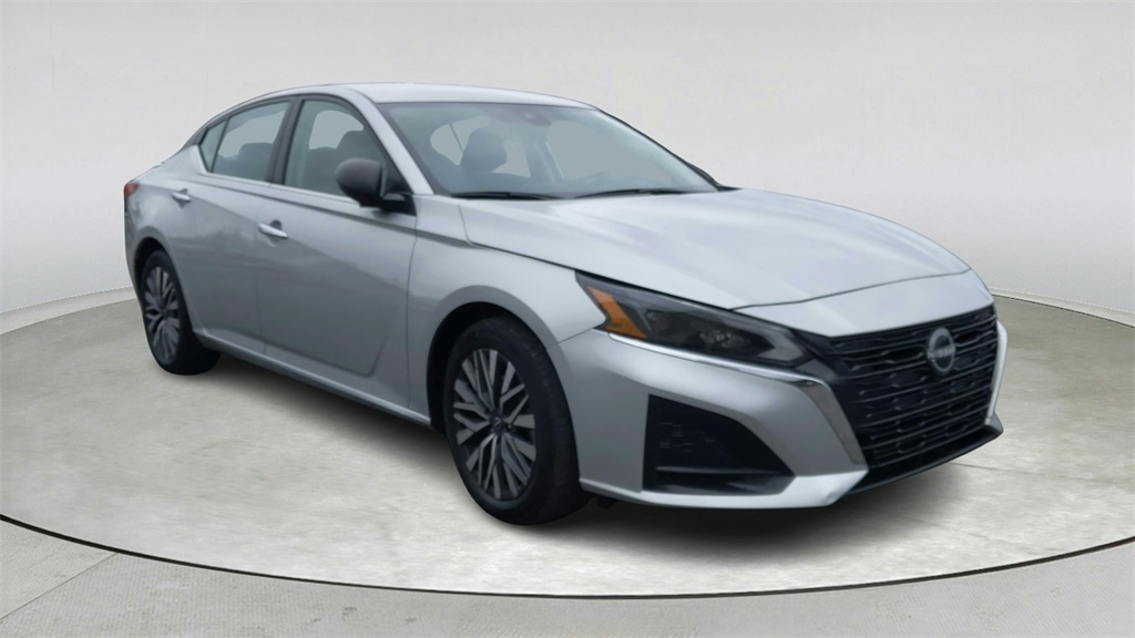 2024 Nissan Altima SV