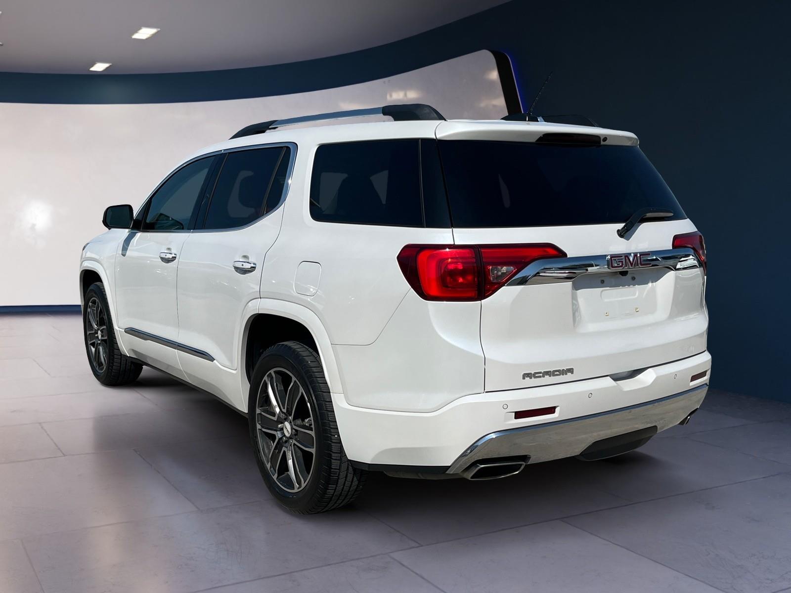 2018 Gmc Acadia Denali photo 2
