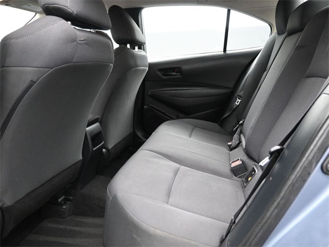 2022 Toyota Corolla LE photo 3