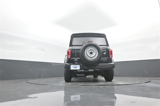 2025 Ford Bronco Base photo 31