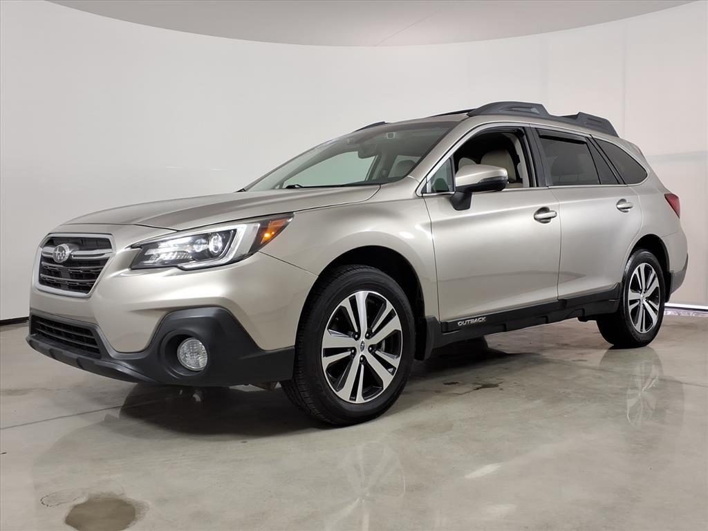 2019 Subaru Outback Limited's photo