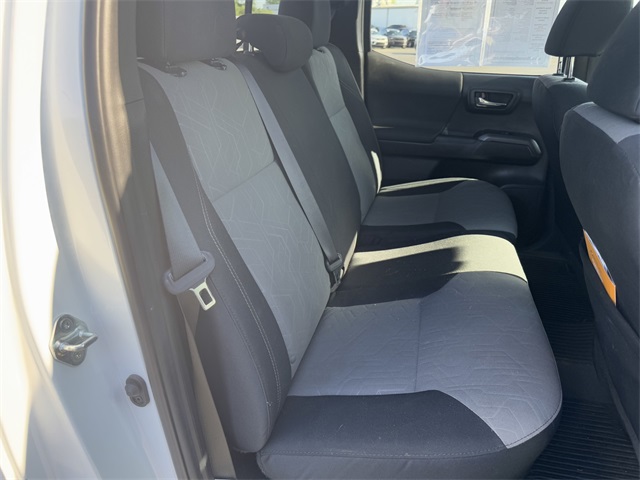 2022 Toyota Tacoma TRD Sport 4x4 photo 16