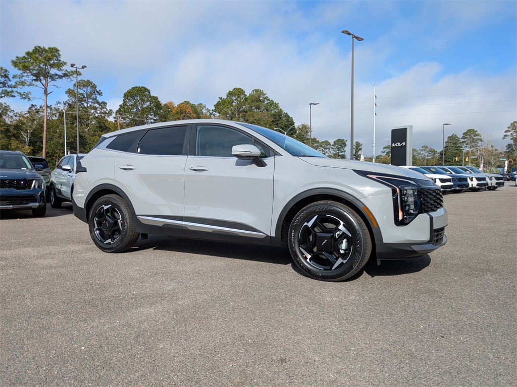 2026 Kia Sportage EX's photo