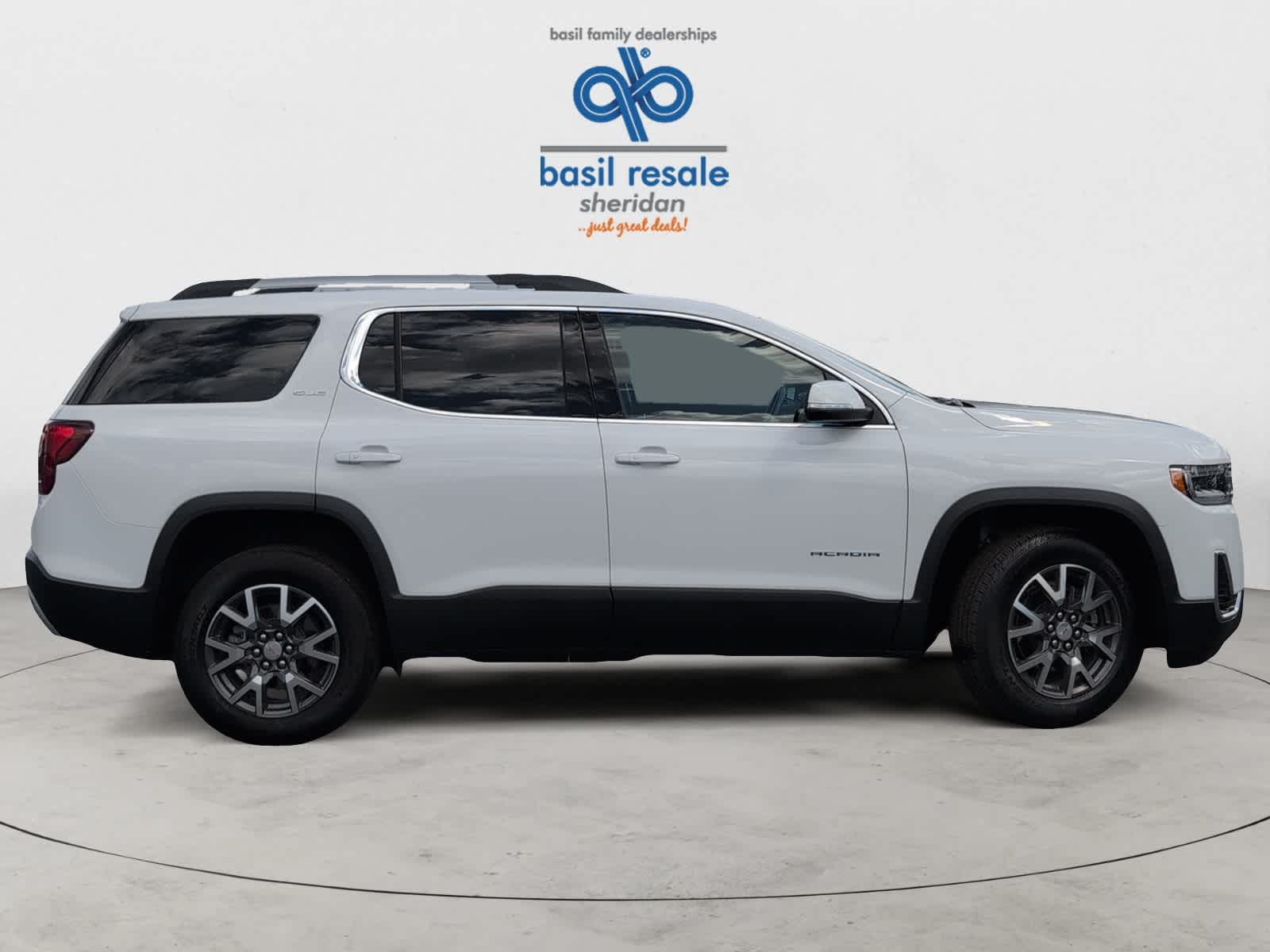 2023 Gmc Acadia SLE photo 5