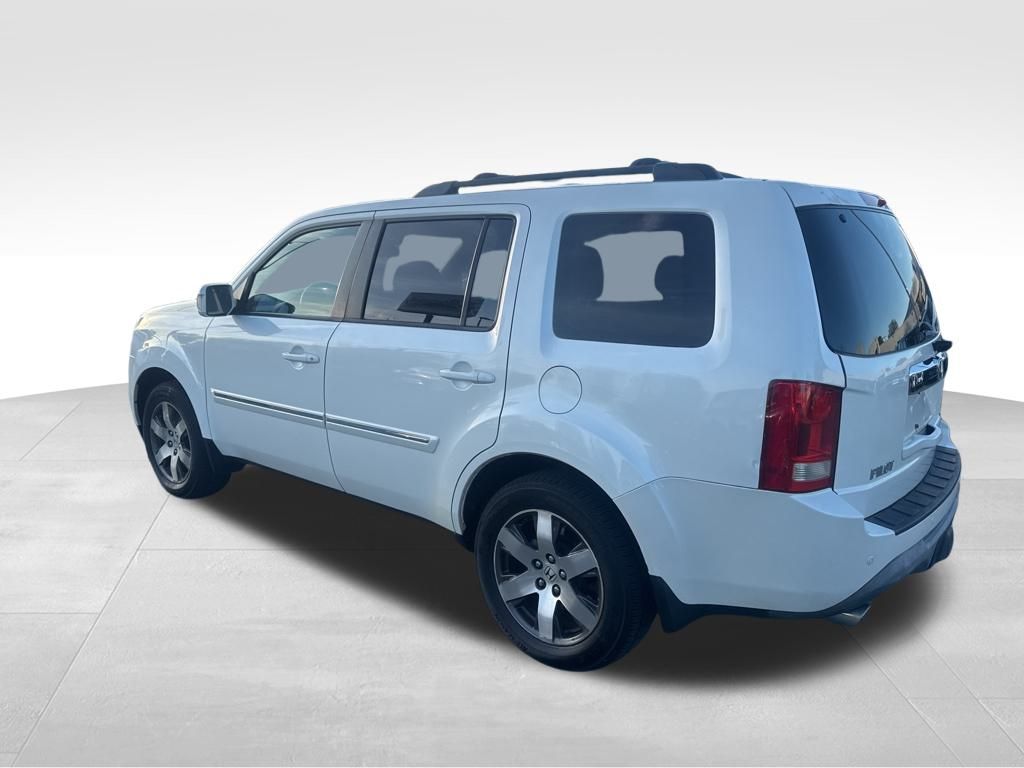 2013 Honda Pilot Touring photo 2