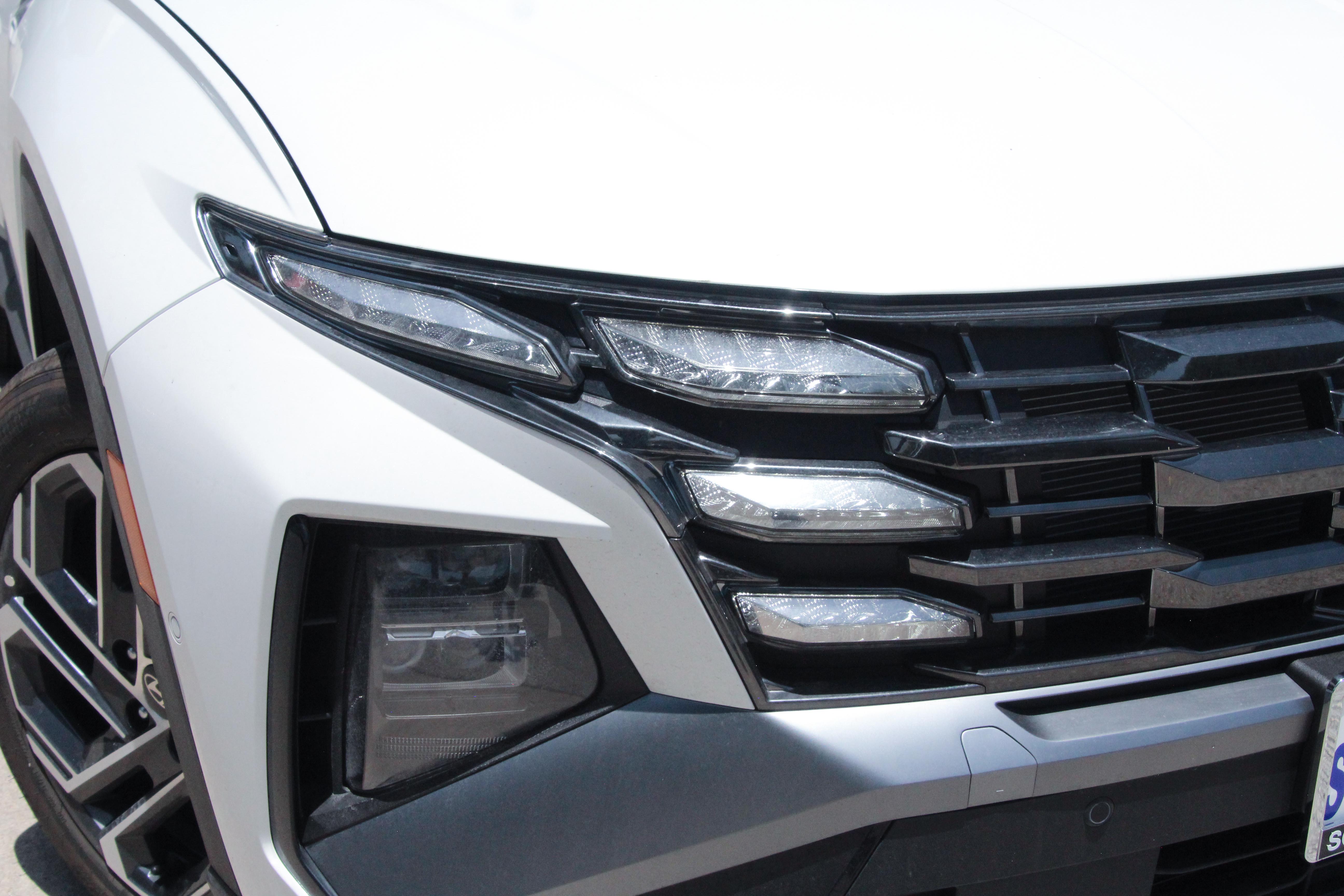 2025 Hyundai Tucson Limited photo 3