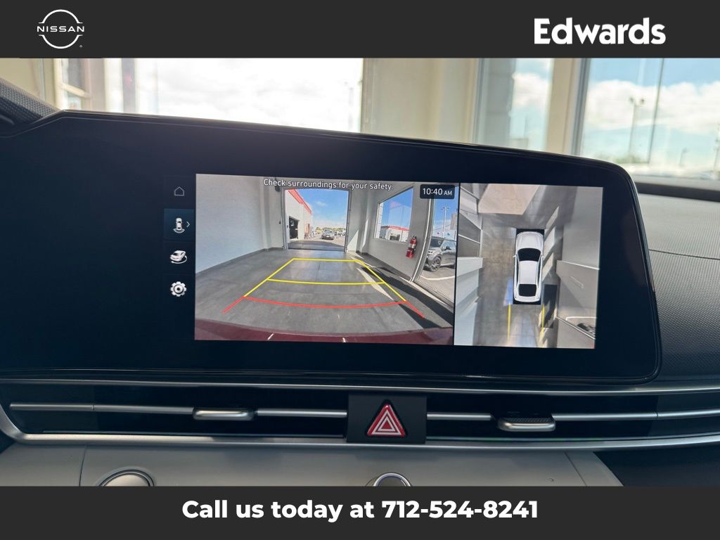 2024 Hyundai Elantra Limited photo 26