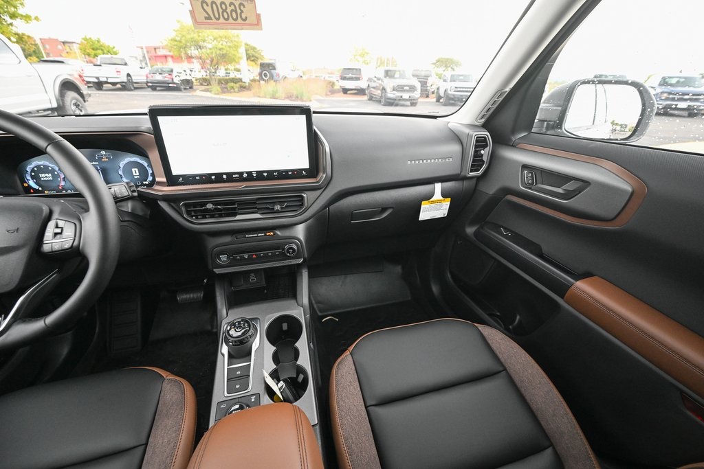 2025 Ford Bronco Sport Outer Banks photo 23