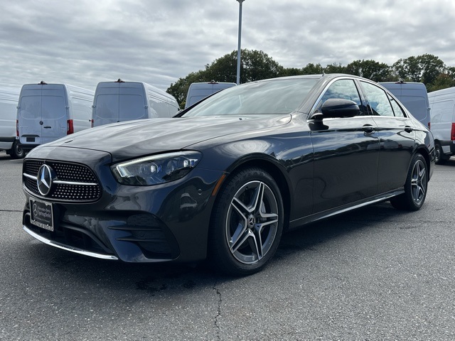 2022 Mercedes Benz E 350 4MATIC photo 3