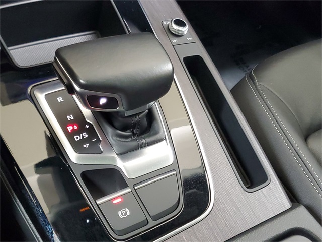 2021 Audi Q5 45 Premium photo 20