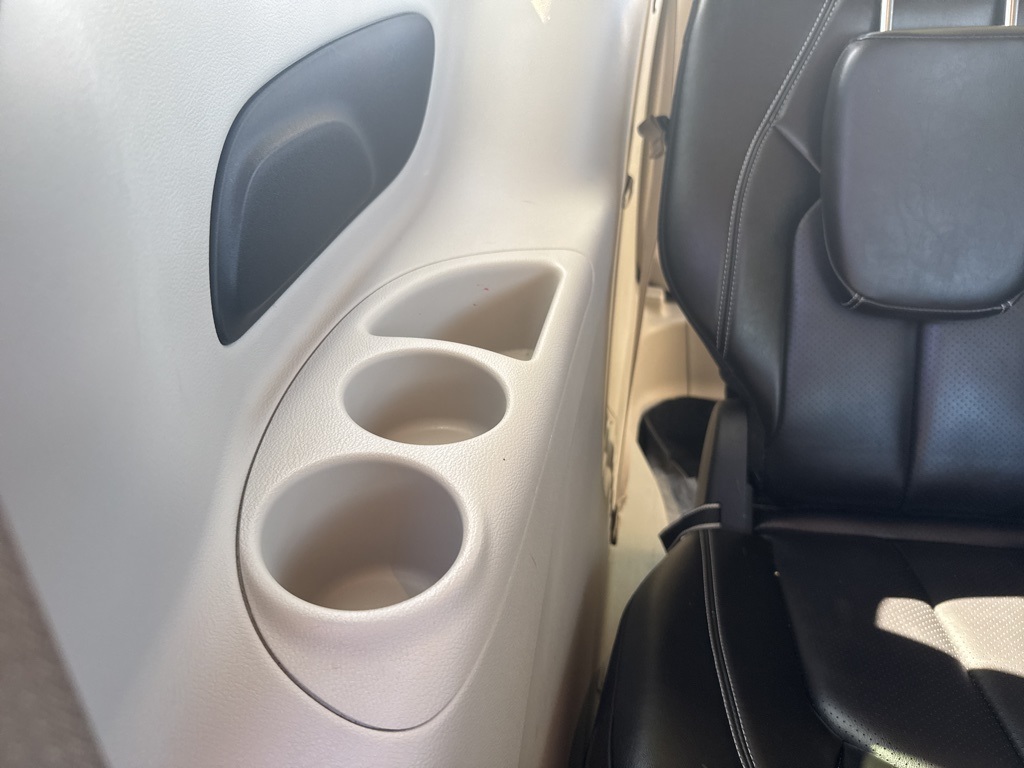 2023 Chrysler Pacifica Touring L photo 24