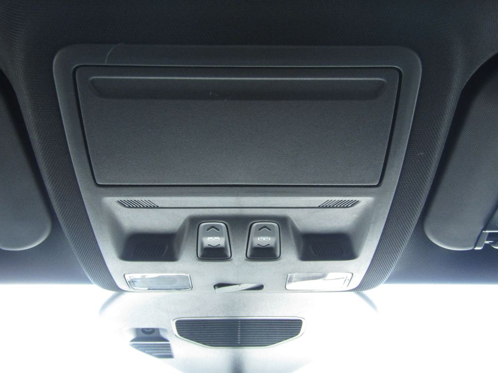 2025 Ford Escape ST-Line Select photo 27
