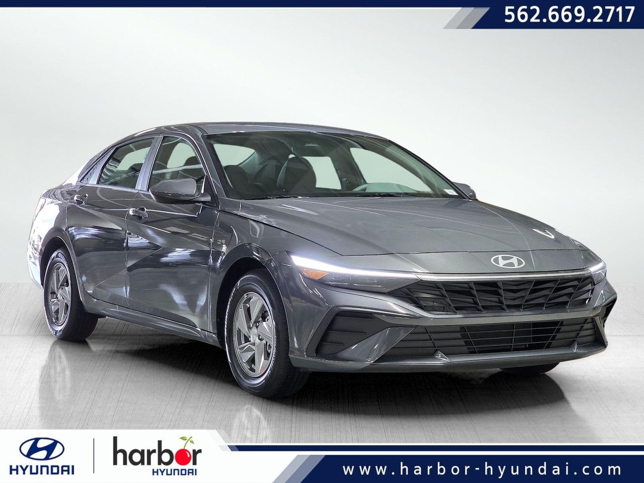 2026 Hyundai Elantra SE's photo