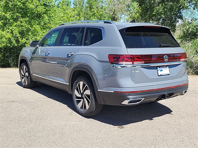 2025 Volkswagen Atlas SE photo 3