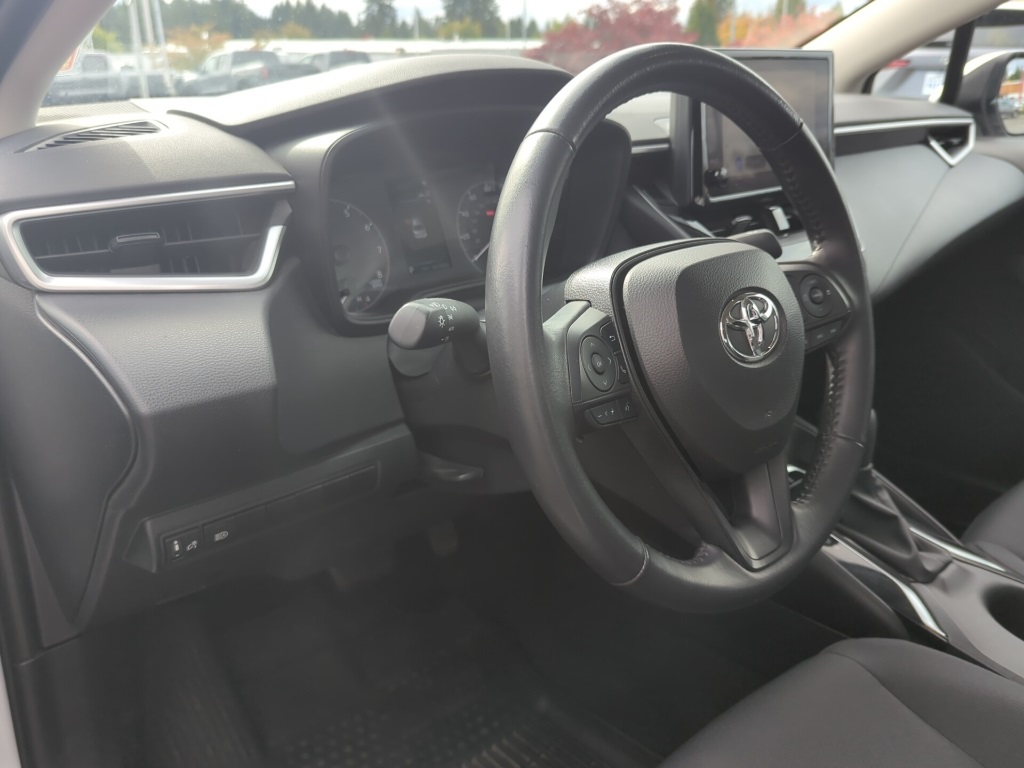 2024 Toyota Corolla LE photo 18
