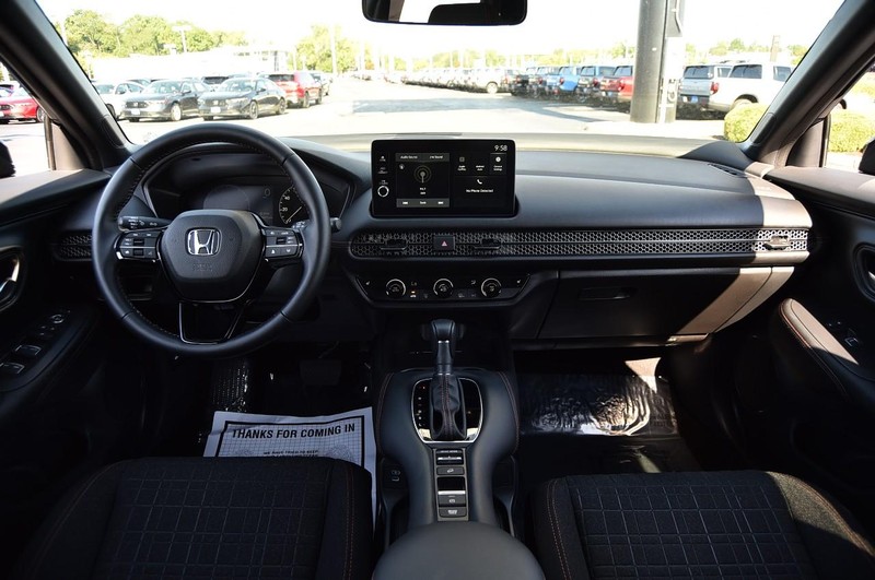 2026 Honda HR-V Sport photo 6