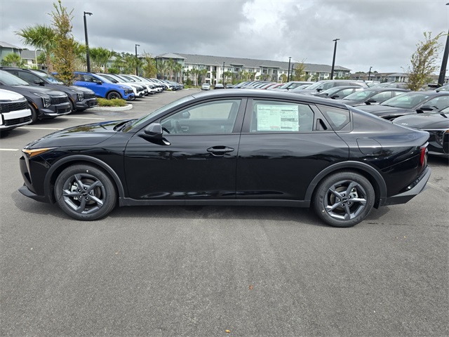 2025 Kia K4 LXS photo 3