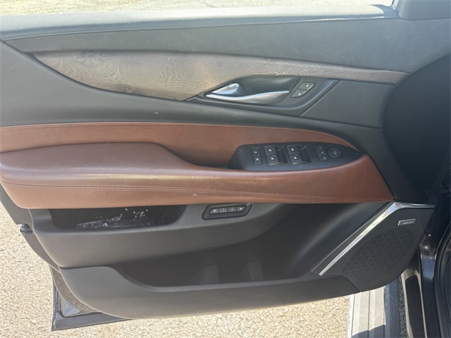 2016 Cadillac Escalade ESV Premium photo 25