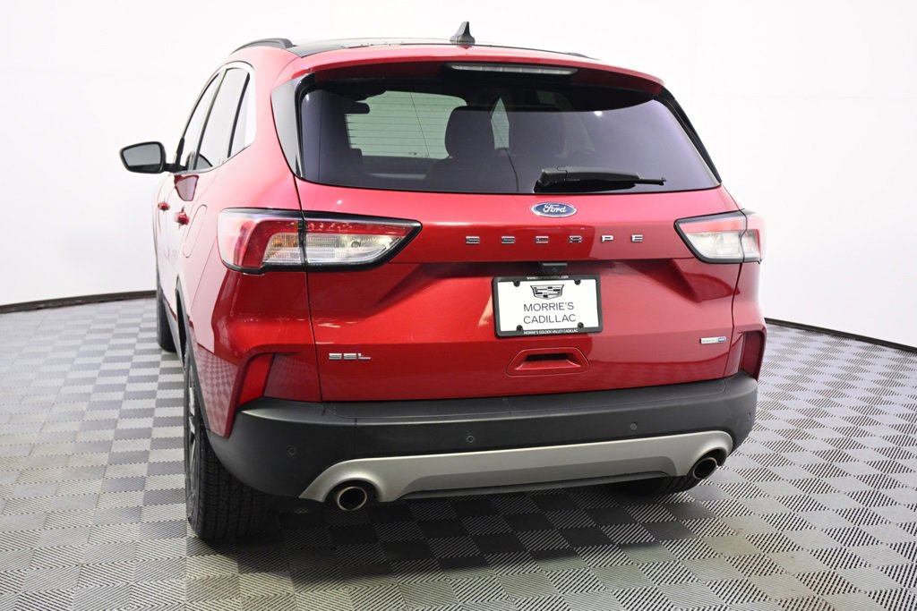 2020 Ford Escape SEL photo 4