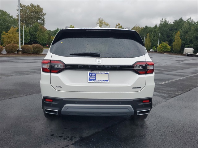 2025 Honda Pilot Touring photo 4