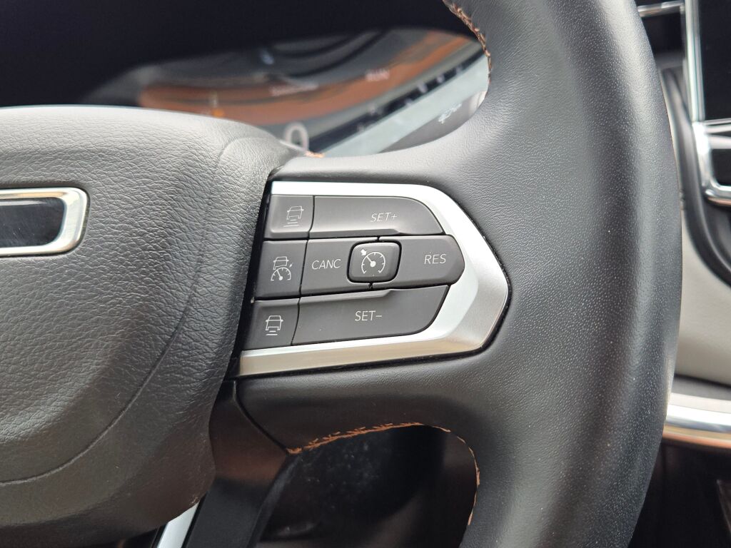 2022 Jeep Compass Limited photo 28