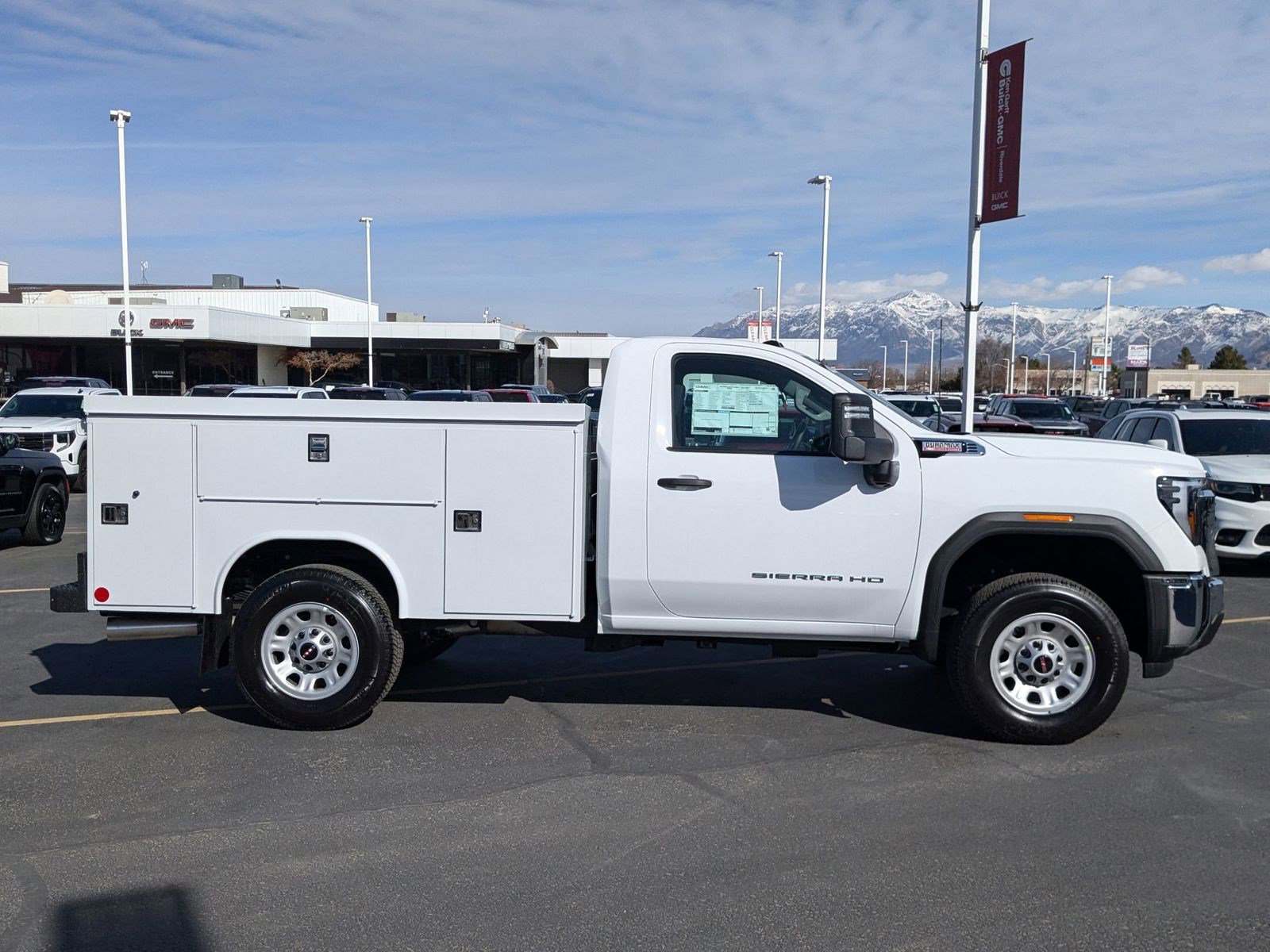 2025 Gmc Sierra 3500 HD Pro photo 2