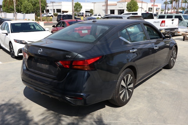2022 Nissan Altima 2.5 SV photo 3