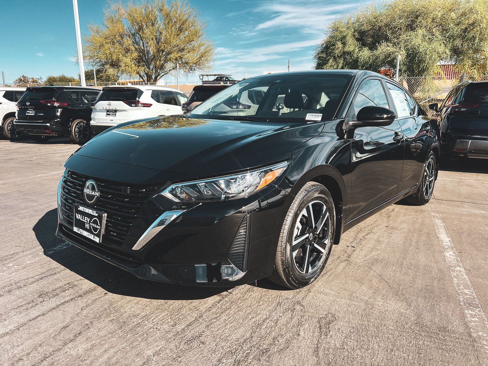 2025 Nissan Sentra SV photo 4