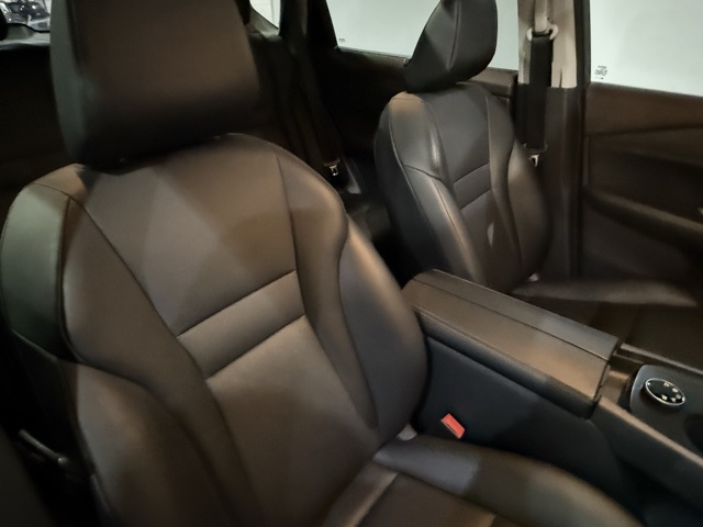 2023 Nissan Rogue SV photo 3