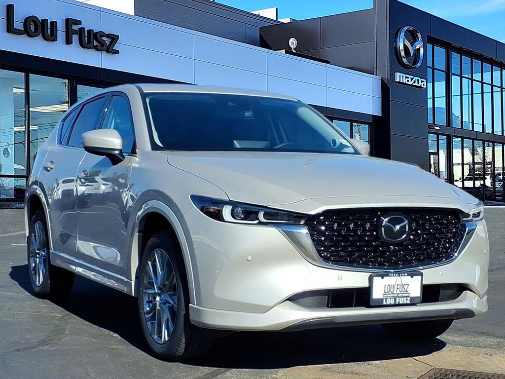2025 Mazda CX-5 S Premium Plus package's photo