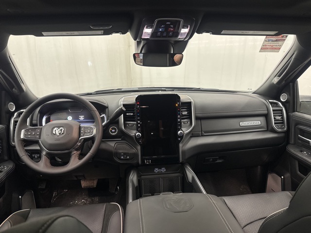 2025 Ram 3500 Laramie photo 4