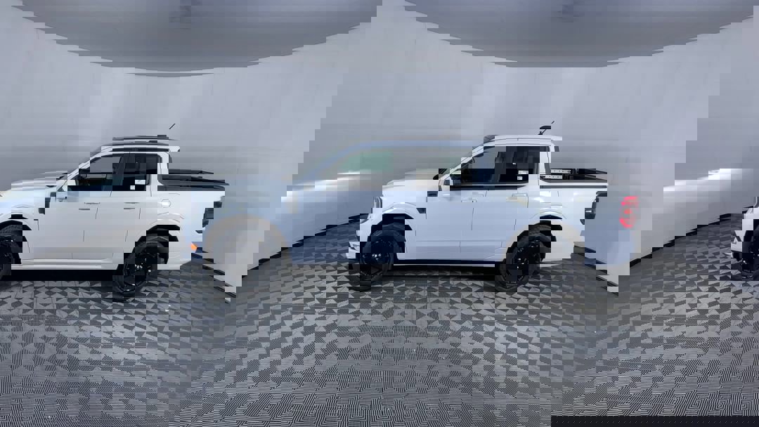 2025 Ford Maverick photo 5