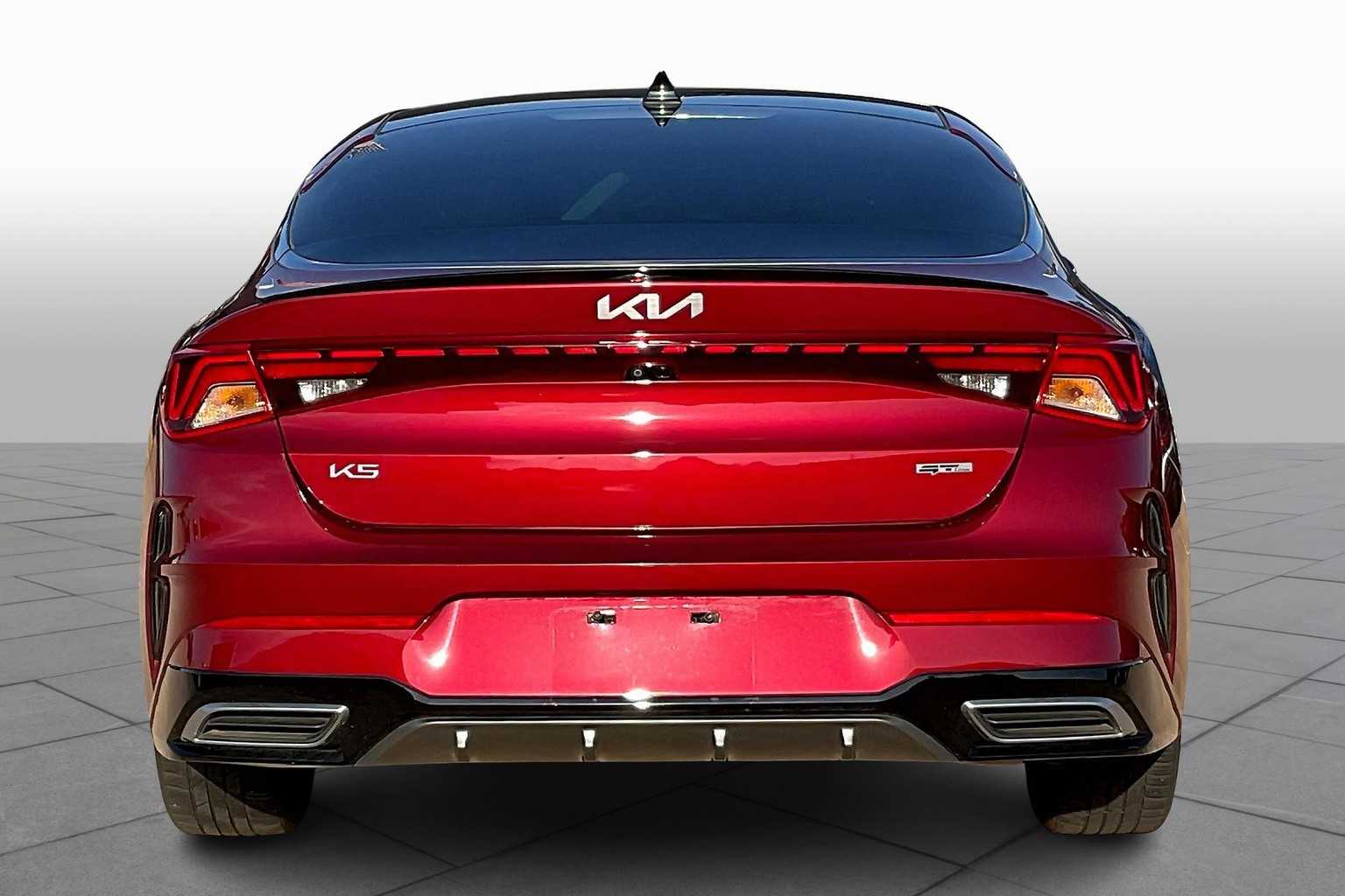 2023 Kia K5 GT-Line photo 3