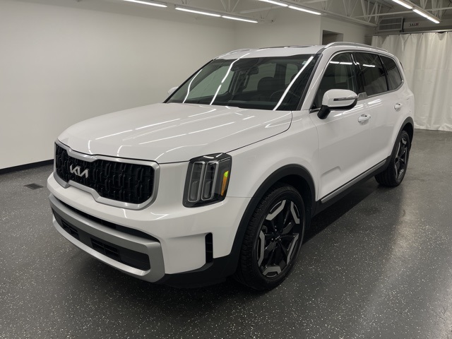 2024 Kia Telluride EX photo 4