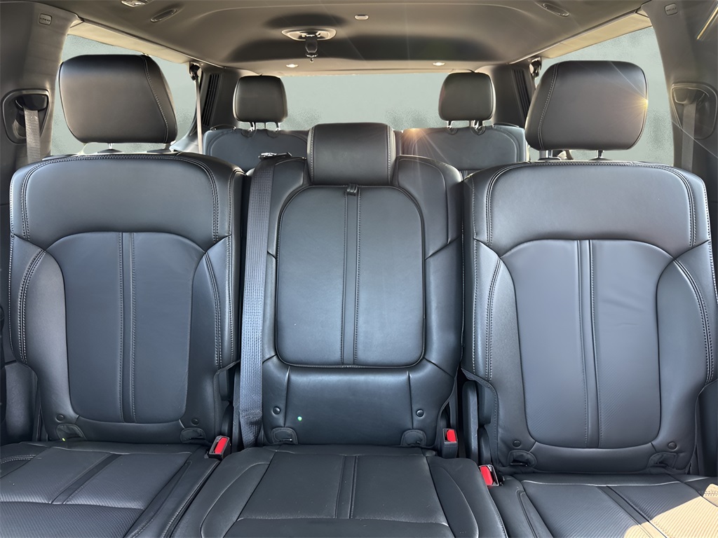2024 Jeep Wagoneer L Series II photo 12