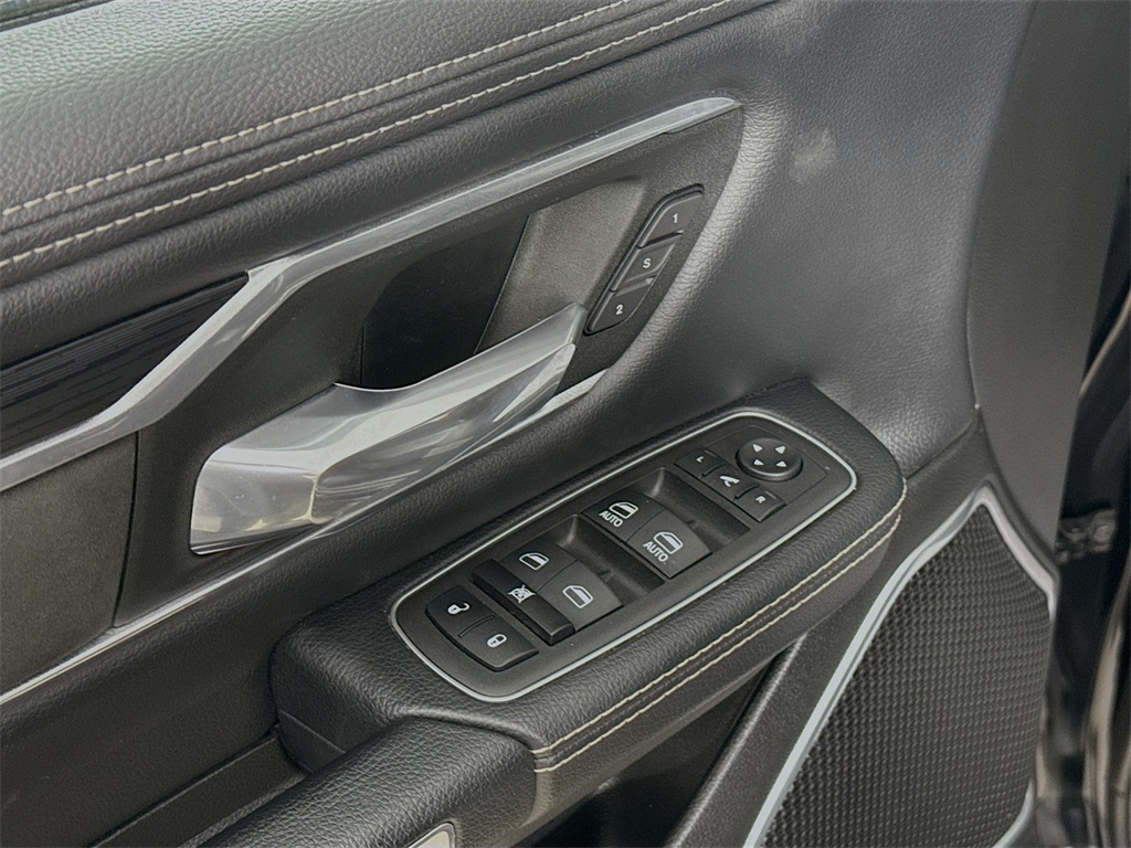 2023 Ram 1500 Laramie photo 13