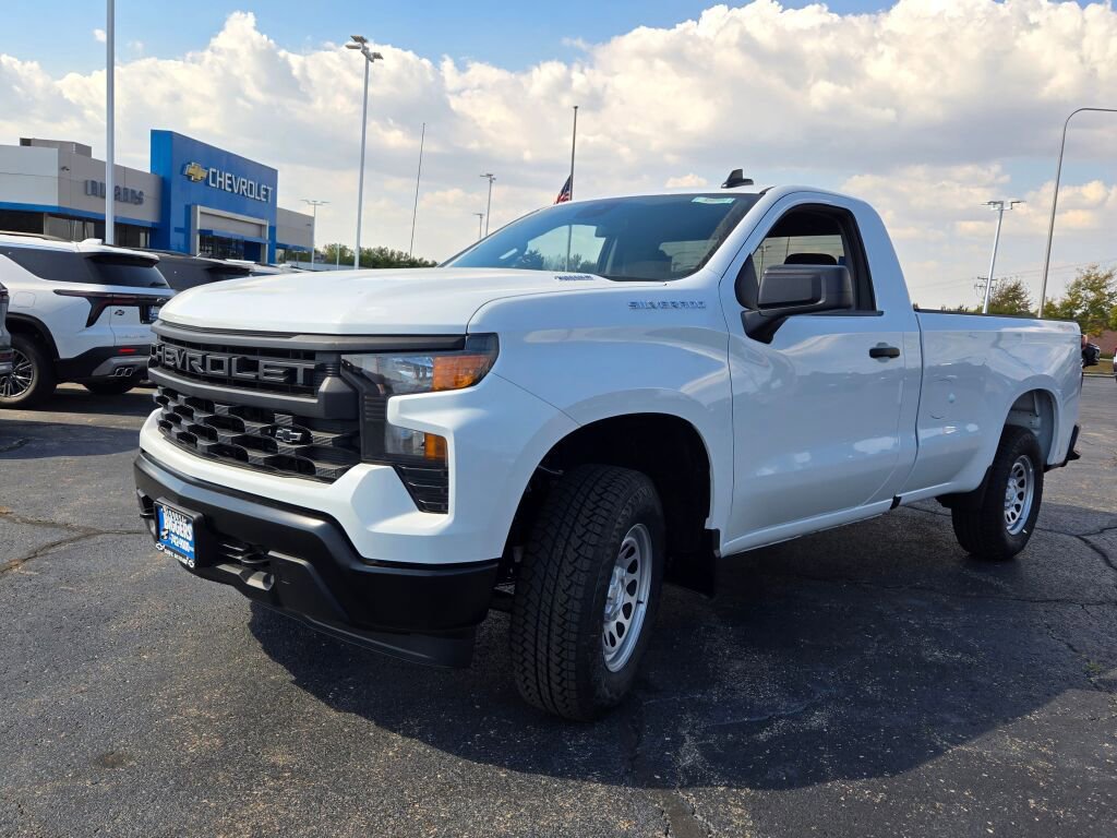 2026 Chevrolet Silverado 1500 photo 3