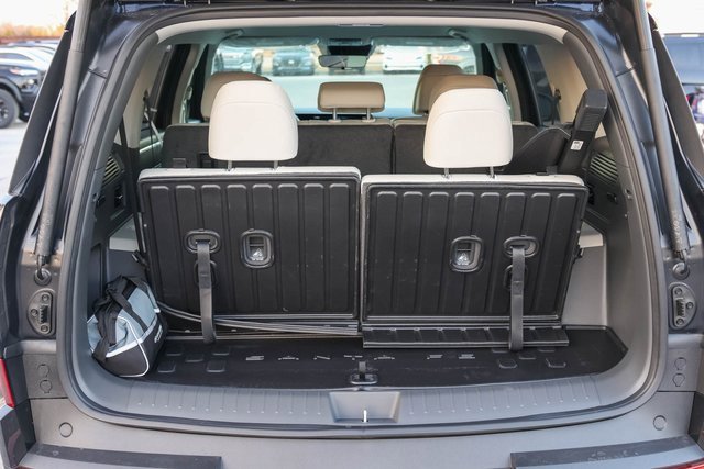 2025 Hyundai Santa Fe SEL photo 2