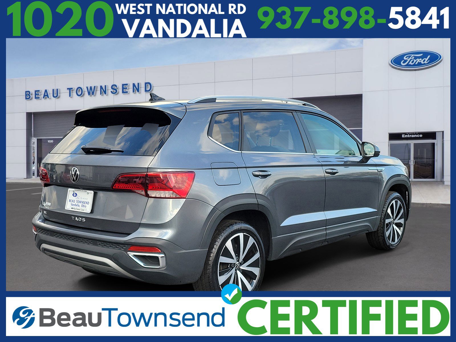 2024 Volkswagen Taos SE photo 3