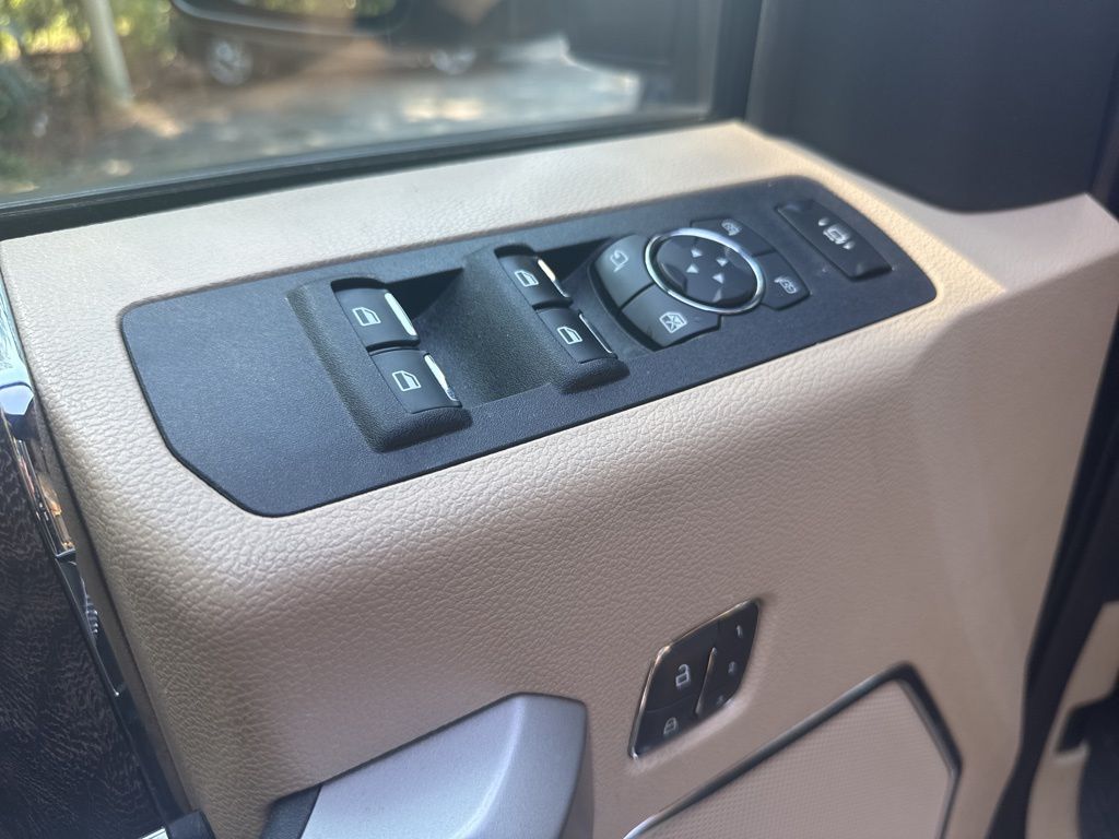 2019 Ford F-250 Lariat photo 7