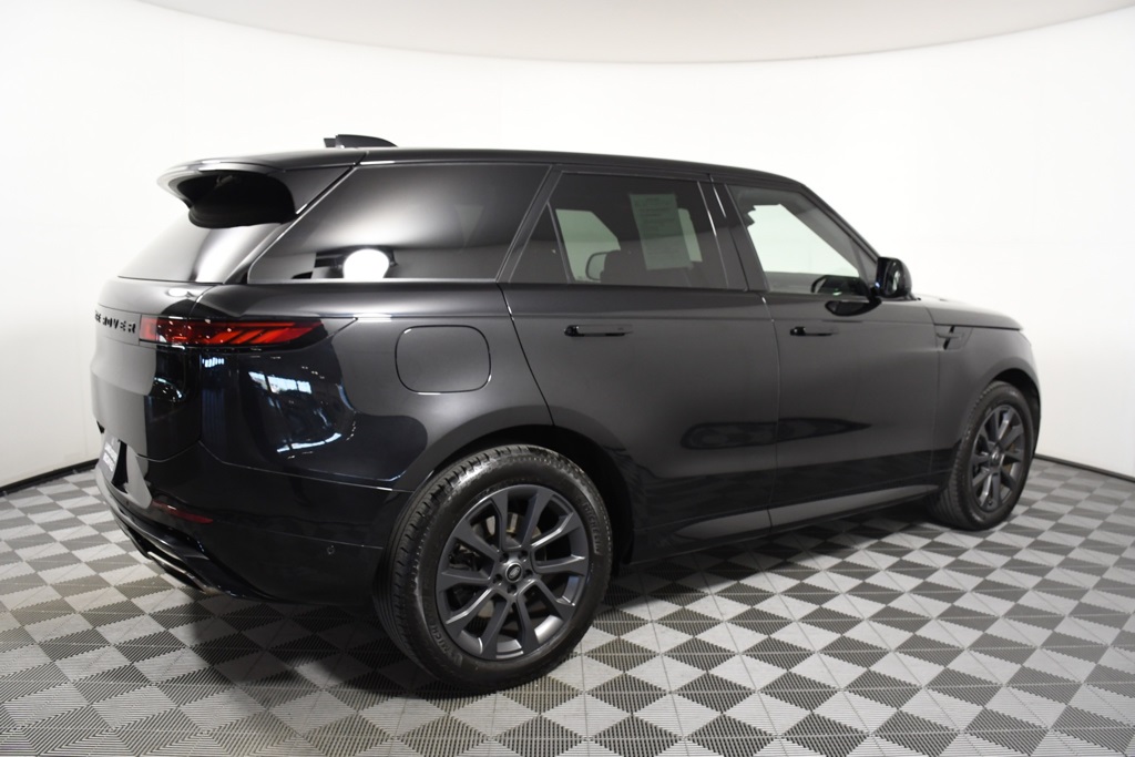 2024 Land Rover Range Rover Sport P400 Dynamic SE photo 3