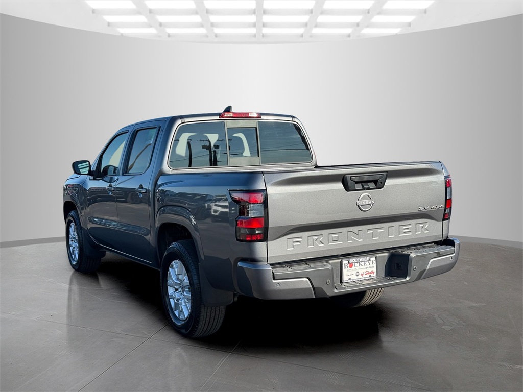 2022 Nissan Frontier SV Crew Cab photo 5